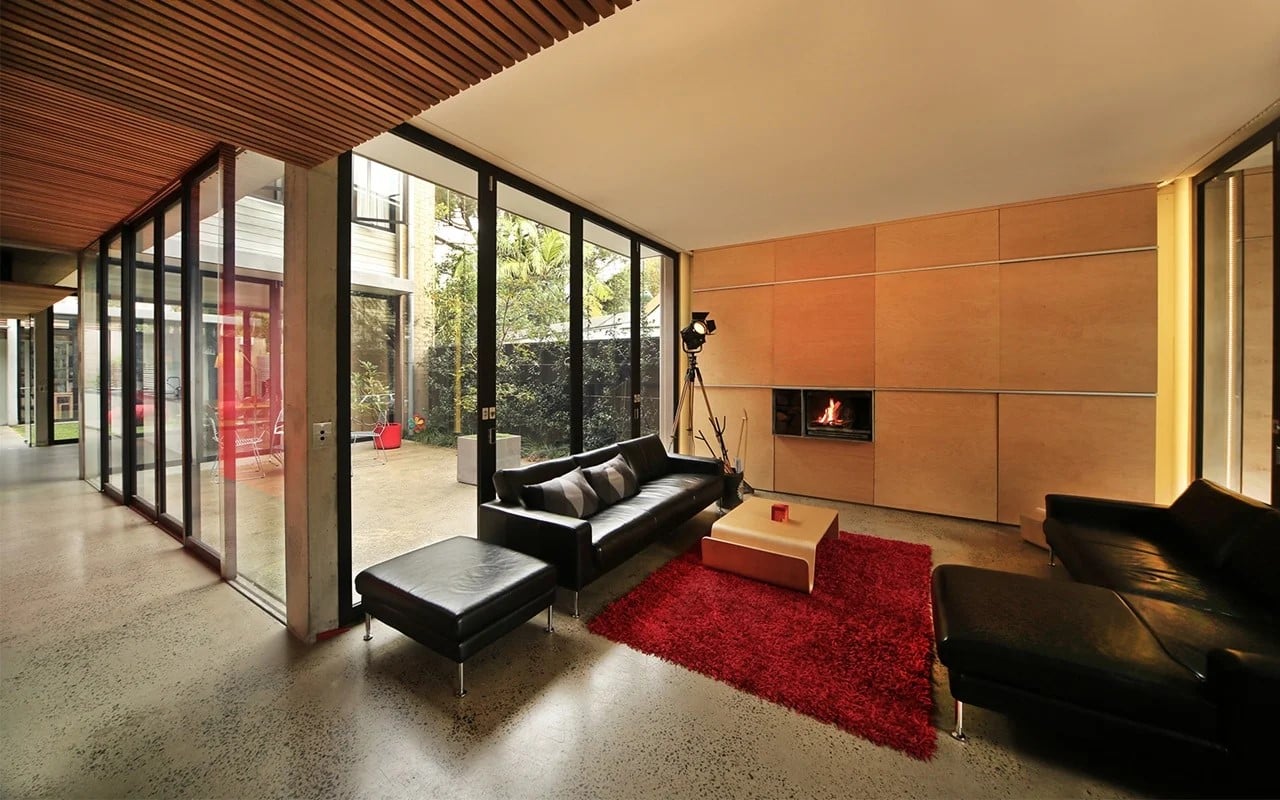 B&W Aluminium Windows and Doors